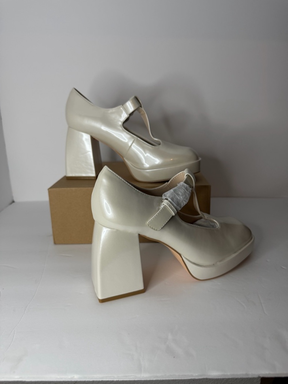 Cream Patent Platform Mary Jane Heels – Chunky Block Heel – Size 8 (New)